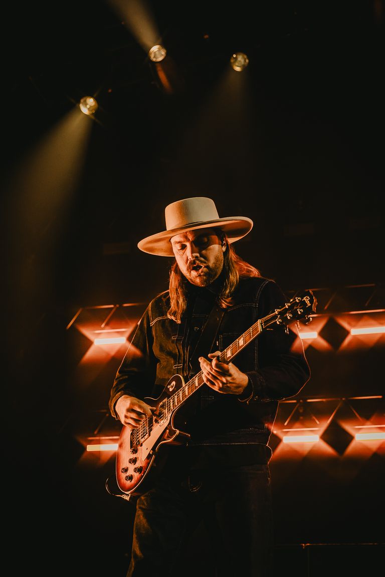 Bush performing live at AEC Theatre in Adelaide